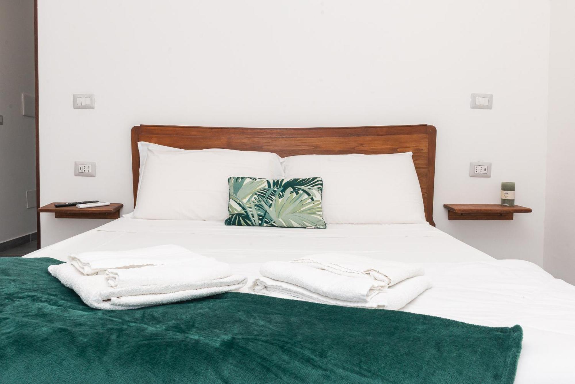 Guest House - Affittacamere Green Apartment - By Faendho Porto Torres Exterior photo